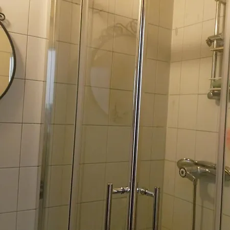 Stayspace Проживання в сім'ї Грац